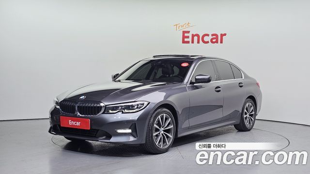 BMW 3-Series 320i