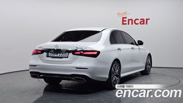 Mercedes-Benz E-Class E220d 4MATIC AMG Line