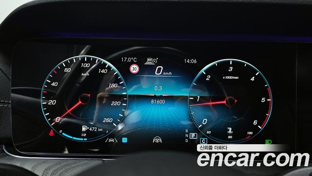 Mercedes-Benz E-Class E220d 4MATIC AMG Line