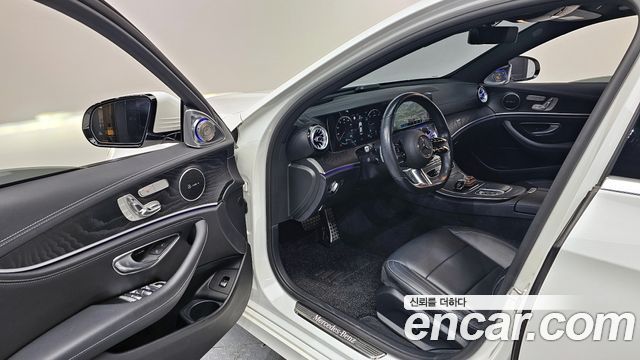 Mercedes-Benz E-Class E220d 4MATIC AMG Line