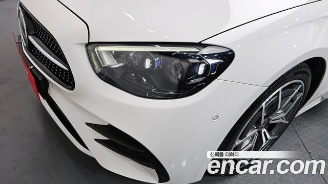 Mercedes-Benz E-Class E220d 4MATIC AMG Line