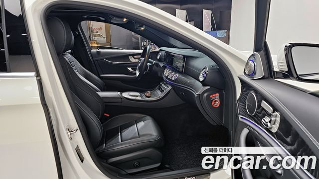 Mercedes-Benz E-Class E220d 4MATIC AMG Line