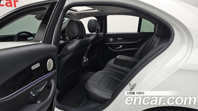 Mercedes-Benz E-Class E220d Avantgarde