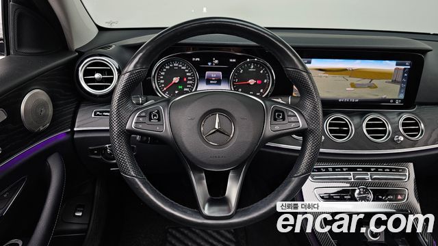 Mercedes-Benz E-Class E220d Avantgarde