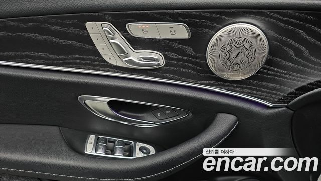 Mercedes-Benz E-Class E220d Avantgarde
