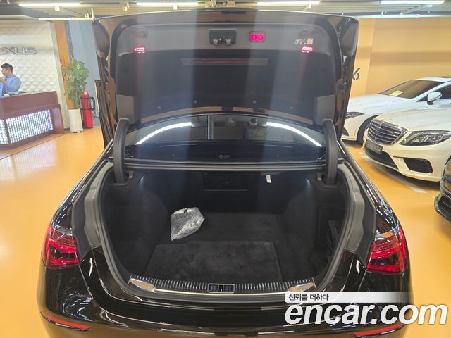 Mercedes-Benz S-Class Maybach S680 4MATIC