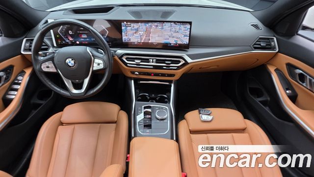 BMW 3-Series 320i