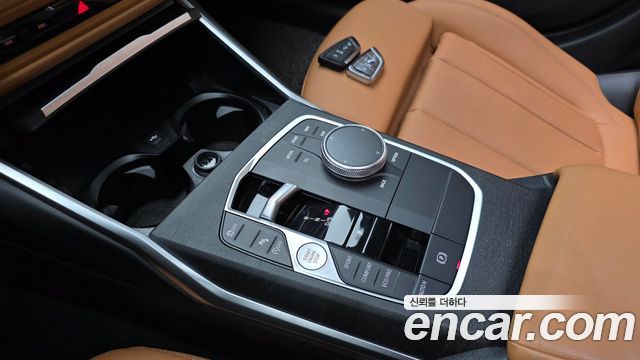 BMW 3-Series 320i