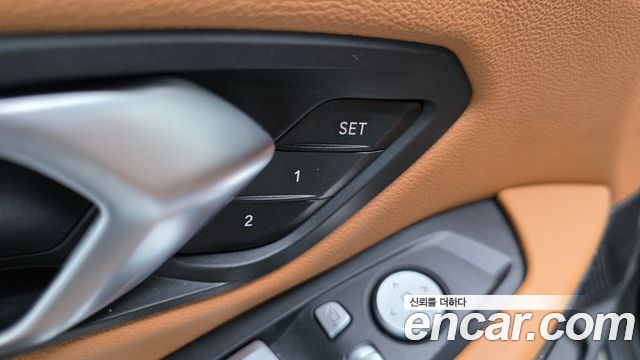 BMW 3-Series 320i