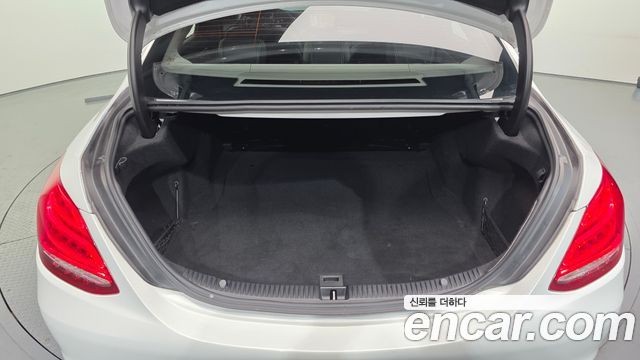 Mercedes-Benz C-Class C220 d Avantgarde