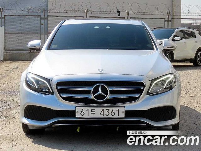 Mercedes-Benz E-Class E220d Avantgarde