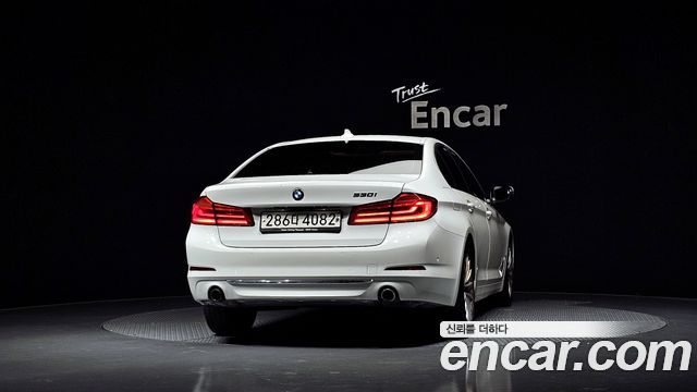 BMW 5-Series 530i Luxury Plus
