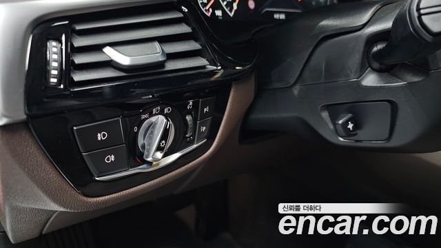 BMW 5-Series 530i Luxury Plus