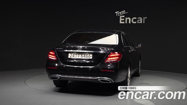 Mercedes-Benz E-Class E220d 4MATIC Exclusive