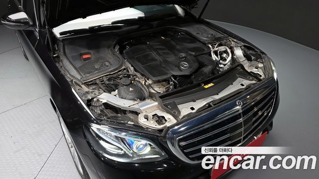 Mercedes-Benz E-Class E220d 4MATIC Exclusive