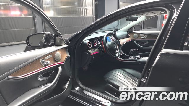 Mercedes-Benz E-Class E220d 4MATIC Exclusive
