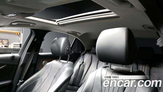 Mercedes-Benz E-Class E220d 4MATIC Exclusive