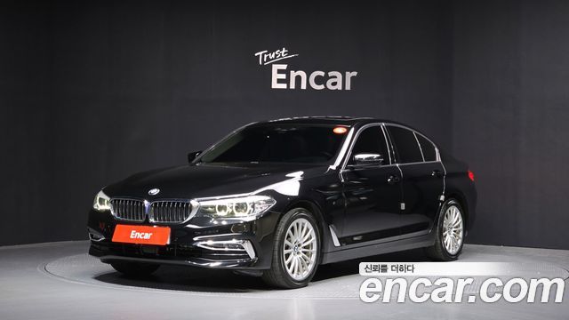 BMW 5-Series 520i Luxury