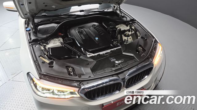 BMW 5-Series 530d M Sport Package