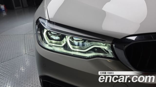 BMW 5-Series 530d M Sport Package