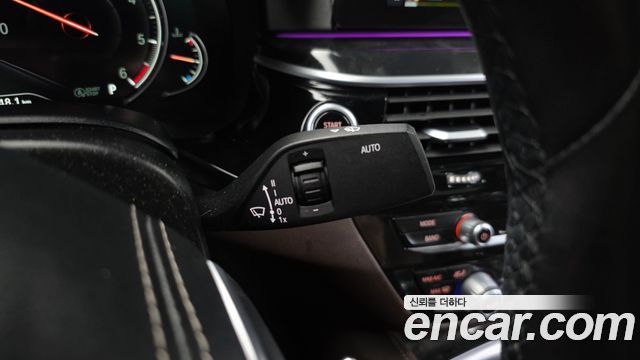 BMW 5-Series 530d M Sport Package