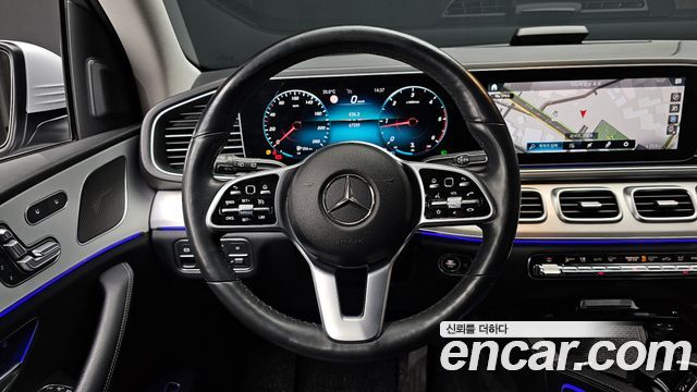 Mercedes-Benz GLE-Class GLE300d 4MATIC