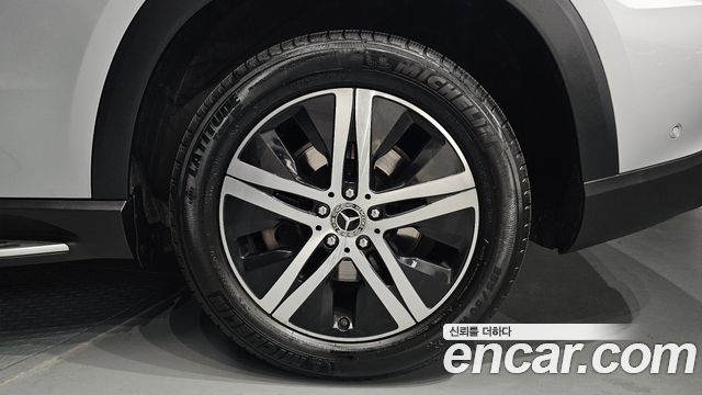Mercedes-Benz GLE-Class GLE300d 4MATIC