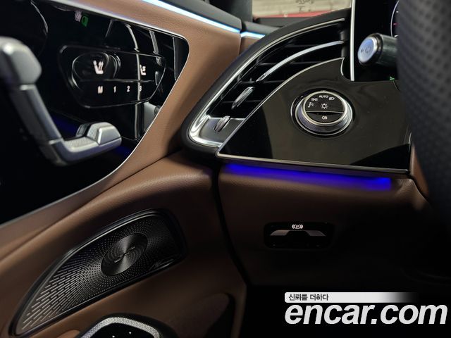 Mercedes-Benz E-Class E300 4MATIC AMG Line