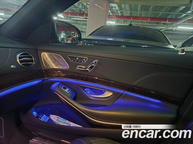 Mercedes-Benz S-Class S560eL