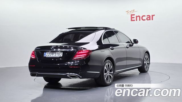 Mercedes-Benz E-Class E300e Exclusive