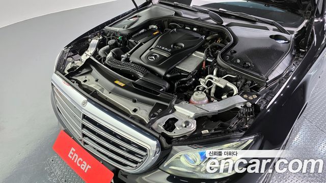Mercedes-Benz E-Class E300e Exclusive
