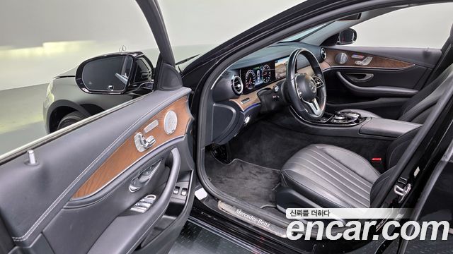 Mercedes-Benz E-Class E300e Exclusive
