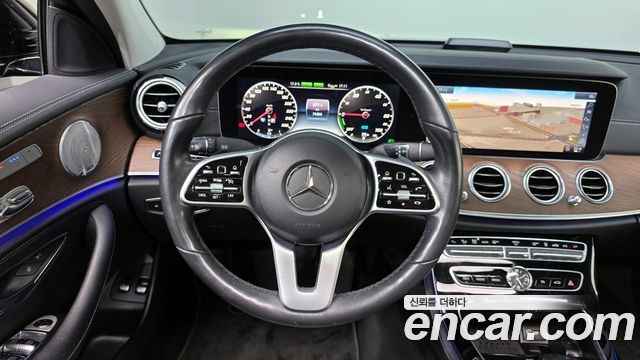 Mercedes-Benz E-Class E300e Exclusive