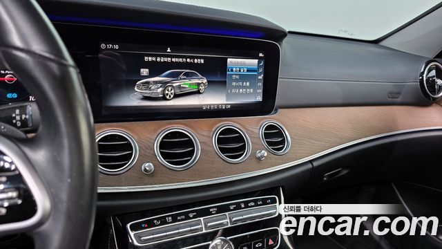 Mercedes-Benz E-Class E300e Exclusive