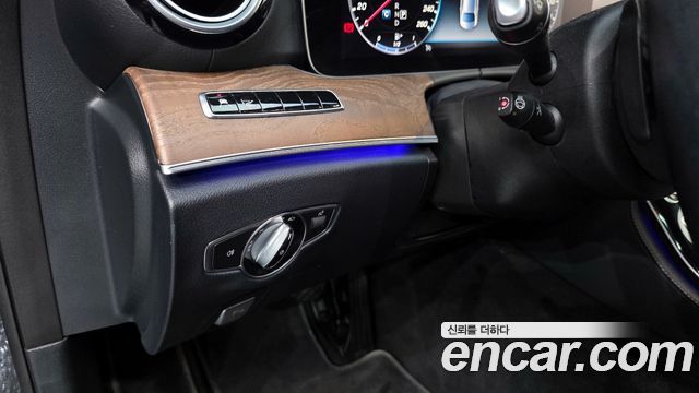 Mercedes-Benz E-Class E300e Exclusive