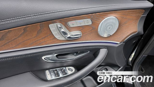 Mercedes-Benz E-Class E300e Exclusive