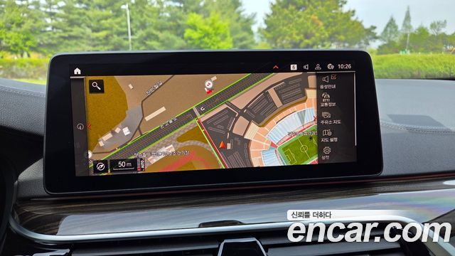 BMW 5-Series 520i Luxury