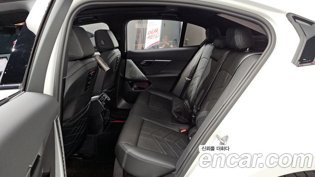 BMW 5-Series 520i Special Edition