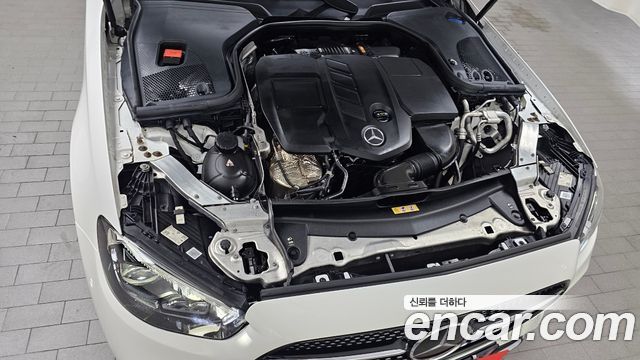 Mercedes-Benz E-Class E220d 4MATIC AMG Line