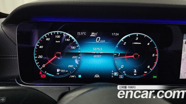 Mercedes-Benz E-Class E220d 4MATIC AMG Line