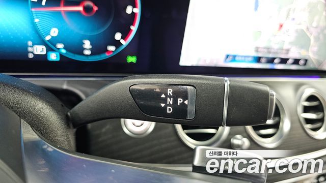 Mercedes-Benz E-Class E220d 4MATIC AMG Line