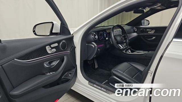 Mercedes-Benz E-Class E220d 4MATIC AMG Line