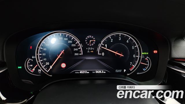 BMW 5-Series 520i Luxury