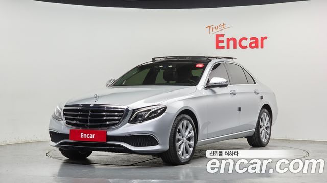 Mercedes-Benz E-Class E300 4MATIC Exclusive