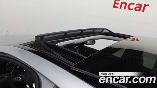 Mercedes-Benz E-Class E300 4MATIC Exclusive
