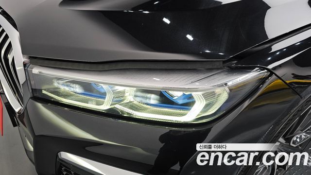 BMW 7-Series 740Li xDrive M Sport Package