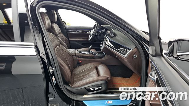 BMW 7-Series 740Li xDrive M Sport Package