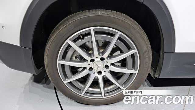 Mercedes-Benz GLB-Class AMG GLB35 4MATIC