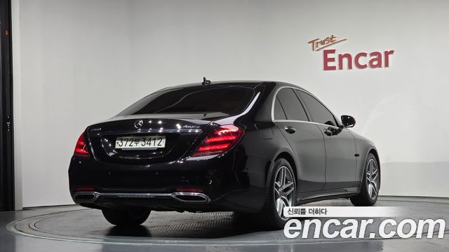 Mercedes-Benz S-Class S350 d 4MATIC AMG Line