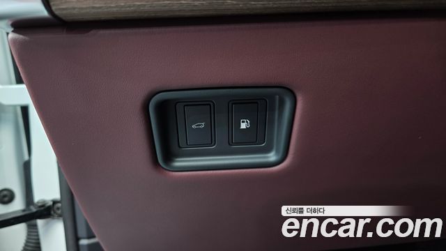 Land Rover Range Rover P550E AB